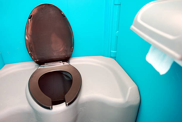 Best Portable toilet rental cost  in Clinton, AR