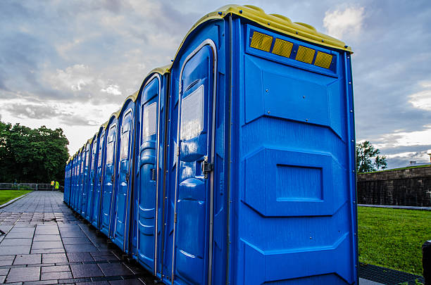 Best Portable toilet rental cost  in Clinton, AR